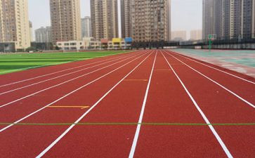 操场的笑声500作文8篇