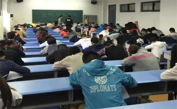 教师初级申请书5篇