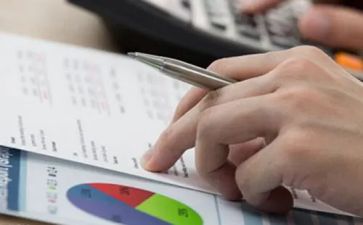 2024年出纳述职报告范文6篇