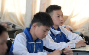教师的作文初中作文推荐6篇