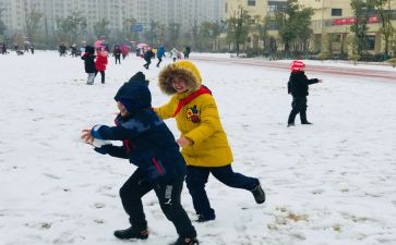 打雪仗的作文8篇
