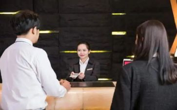 年服务合同模板5篇