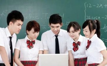写校园的高中作文参考7篇