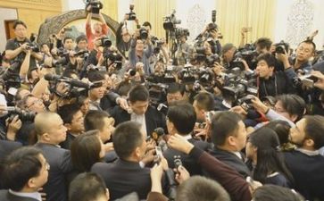 记者年终总结8篇