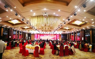 2024年公司年会演讲稿参考6篇