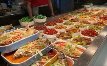 食堂月工作总结参考5篇