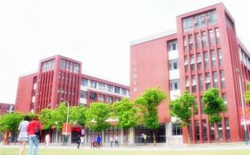 与校园有关的作文8篇