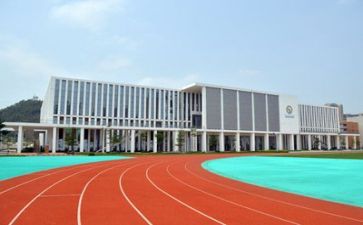 关于谈学校演讲稿精选8篇