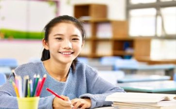 中学里的事作文650优质7篇