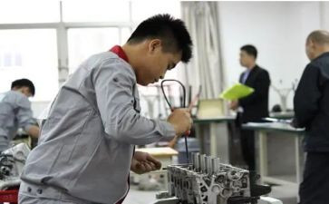 中职毕业的自我鉴定参考6篇